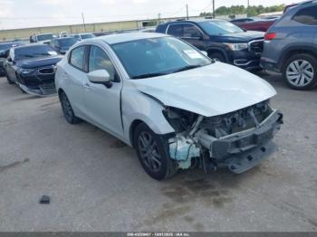  Salvage Toyota Yaris