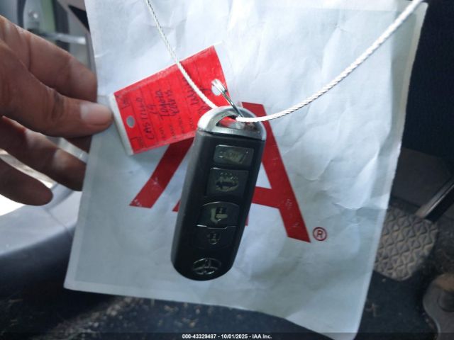 Toyota Yaris Le Image 7