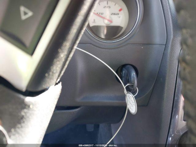 Dodge Challenger Srt8 Image 10