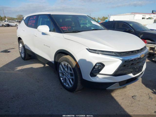  Salvage Chevrolet Blazer
