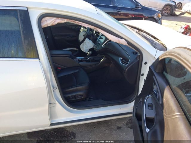 Chevrolet Malibu 1lt Image 6