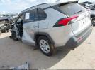 Toyota RAV4 Le Image 4