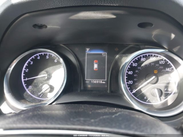 Toyota Camry Le Image 8