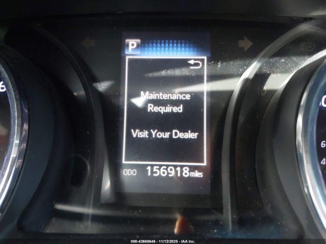 Toyota Camry Le Image 11