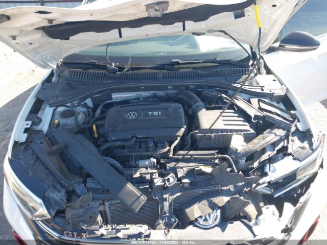 Volkswagen Jetta 2.0t Autobahn Image 10