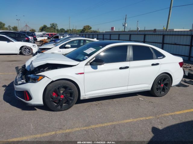 Volkswagen Jetta 2.0t Autobahn Image 3