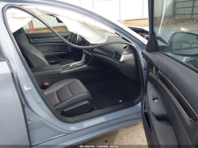 Honda Accord Sport 2.0t Image 4