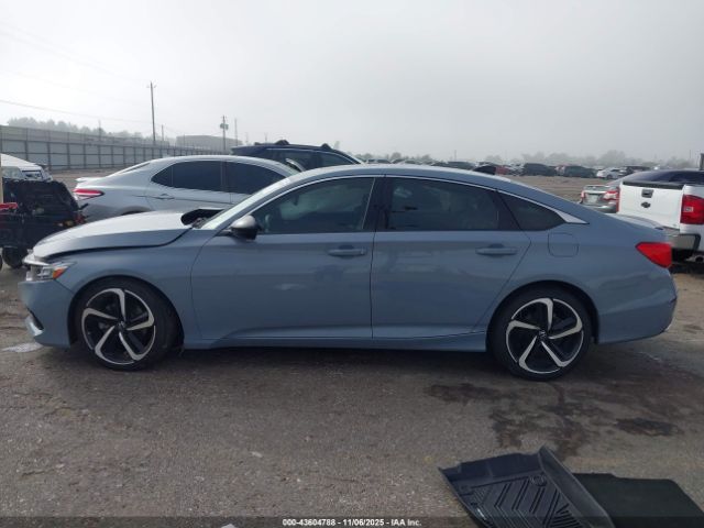 Honda Accord Sport 2.0t Image 10