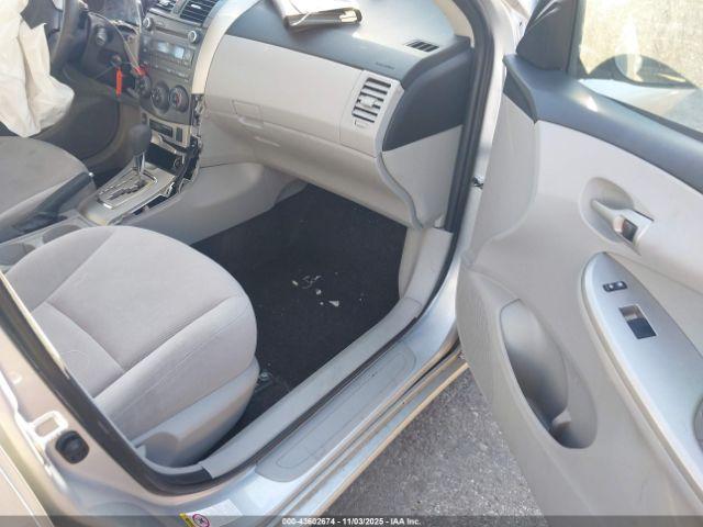 Toyota Corolla Le Image 4