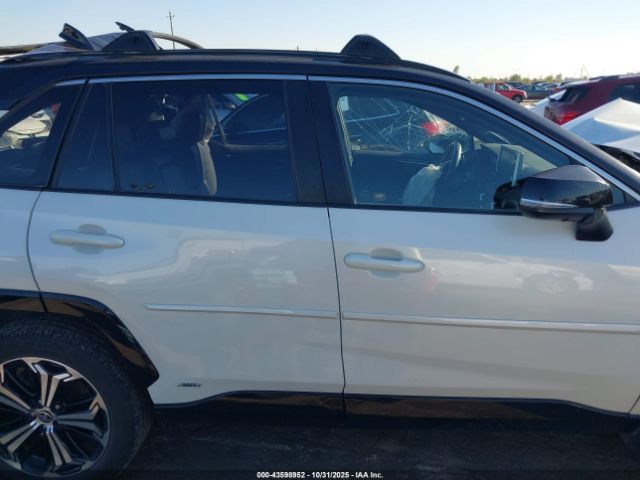 Toyota RAV4 Xse Image 7