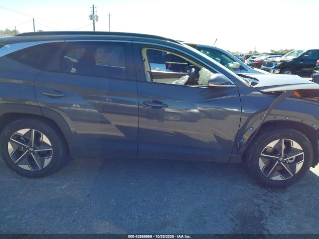 Hyundai TUCSON Sel Convenience Image 16