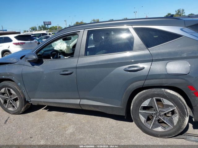 Hyundai TUCSON Sel Convenience Image 14