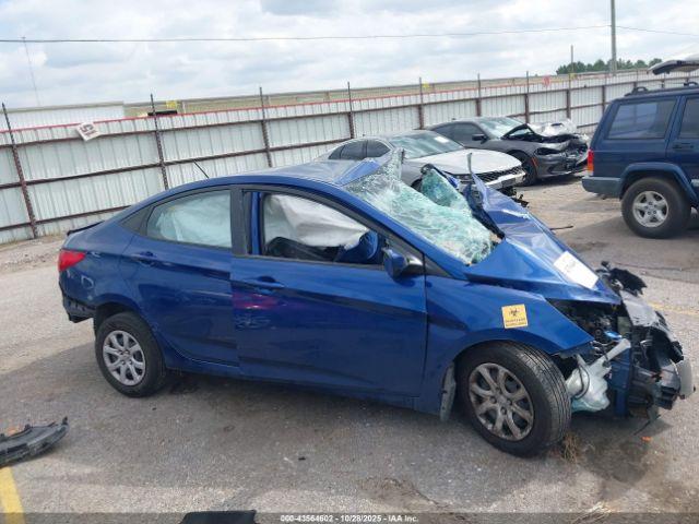 Hyundai ACCENT Gls Image 13