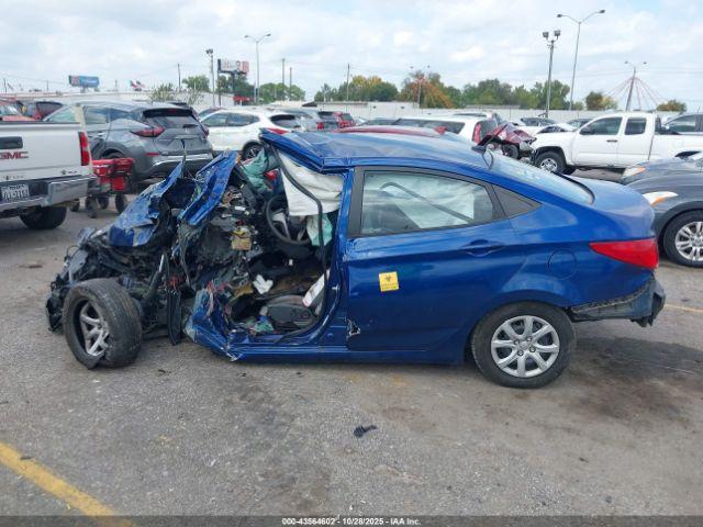 Hyundai ACCENT Gls Image 14