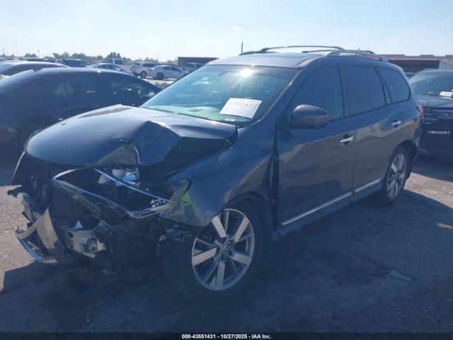 Nissan Pathfinder Platinum Image 10