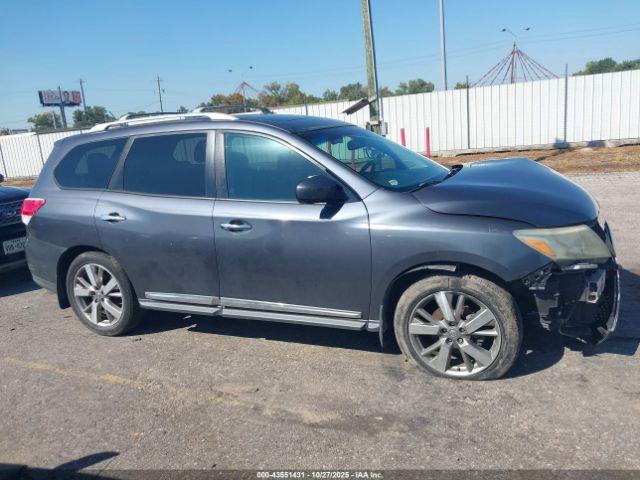 Nissan Pathfinder Platinum Image 9