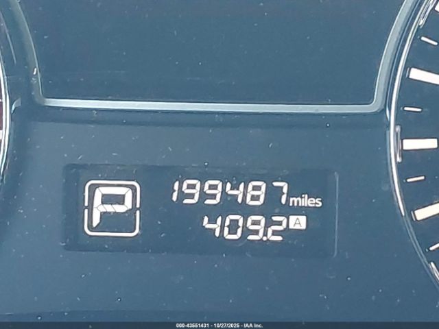 Nissan Pathfinder Platinum Image 16