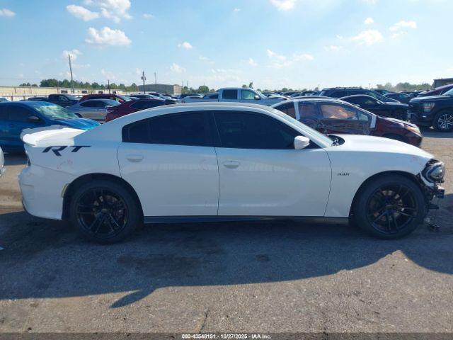 Dodge Charger Image 15