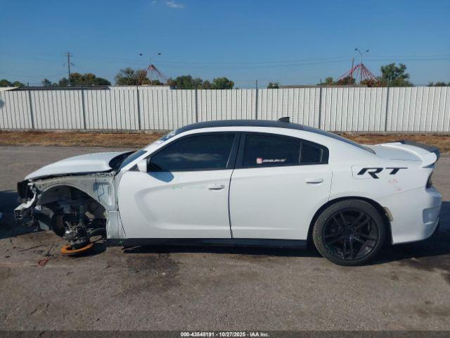 Dodge Charger Image 9