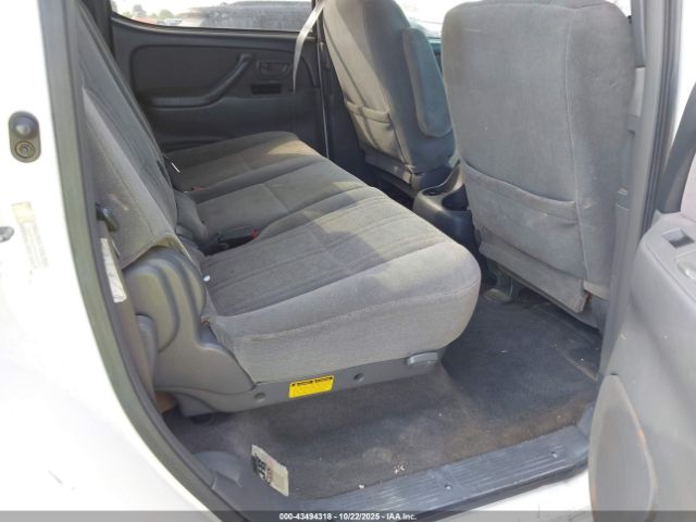 Toyota Tundra Limited V8 Image 13