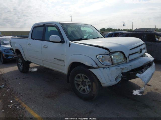 Toyota Tundra Limited V8 Image 12