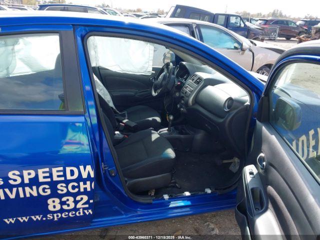 Nissan Versa 1.6 Sv Image 4