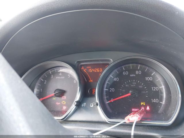 Nissan Versa 1.6 Sv Image 5