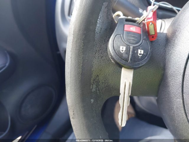 Nissan Versa 1.6 Sv Image 14