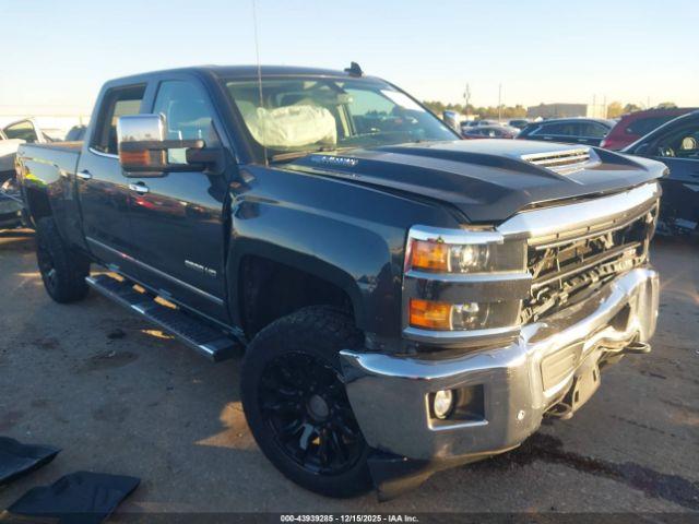  Salvage Chevrolet Silverado 2500