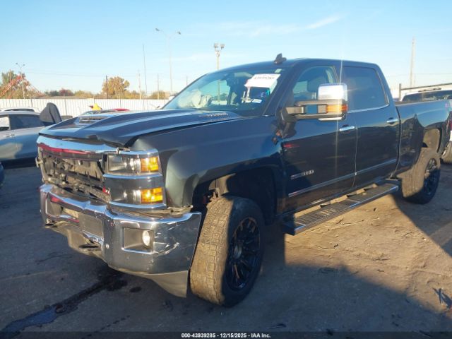 Chevrolet Silverado 2500 Ltz Image 2