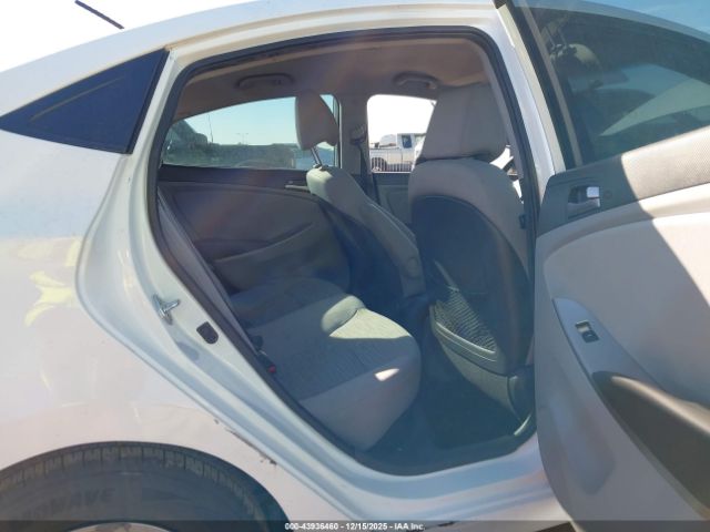 Hyundai ACCENT Gls Image 10