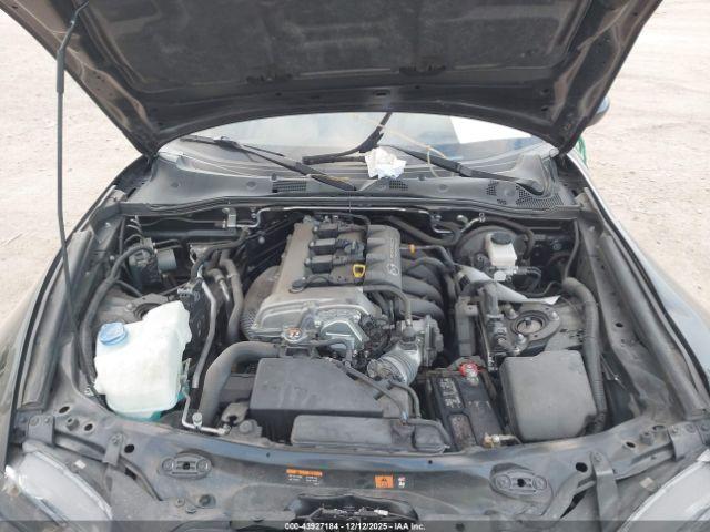 Mazda MX-5 Miata Grand Touring Image 8