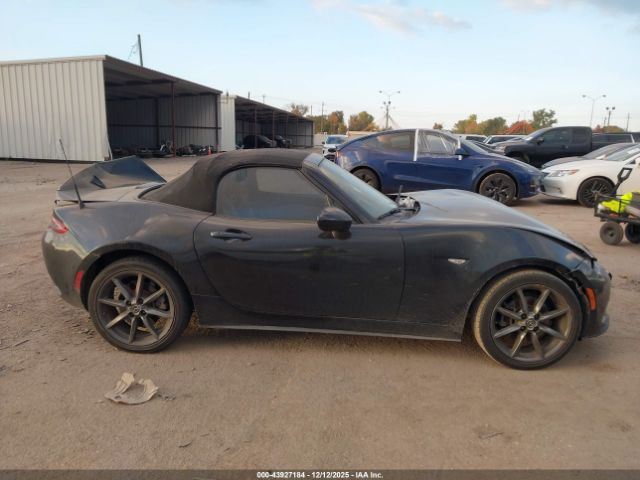 Mazda MX-5 Miata Grand Touring Image 11