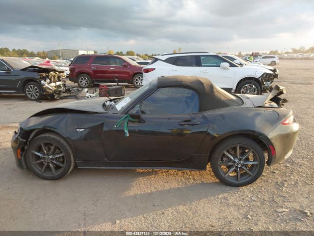Mazda MX-5 Miata Grand Touring Image 12