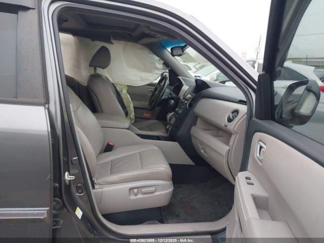 Honda Pilot Touring Image 4