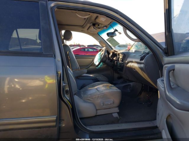 Toyota Sequoia Sr5 V8 Image 7