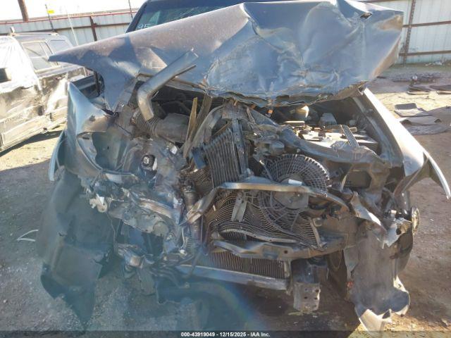 Toyota Sequoia Sr5 V8 Image 4