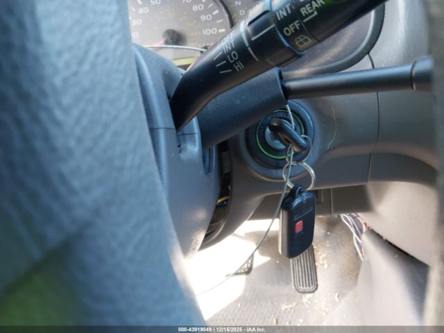 Toyota Sequoia Sr5 V8 Image 12