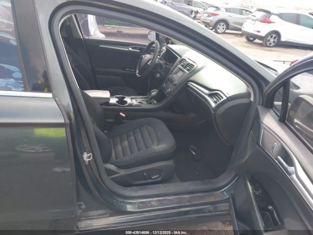 Ford Fusion Se Image 11