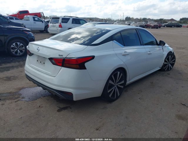 Nissan Altima 2.5 Sr Image 3