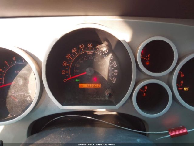 Toyota Tundra Sr5 5.7l V8 Image 9