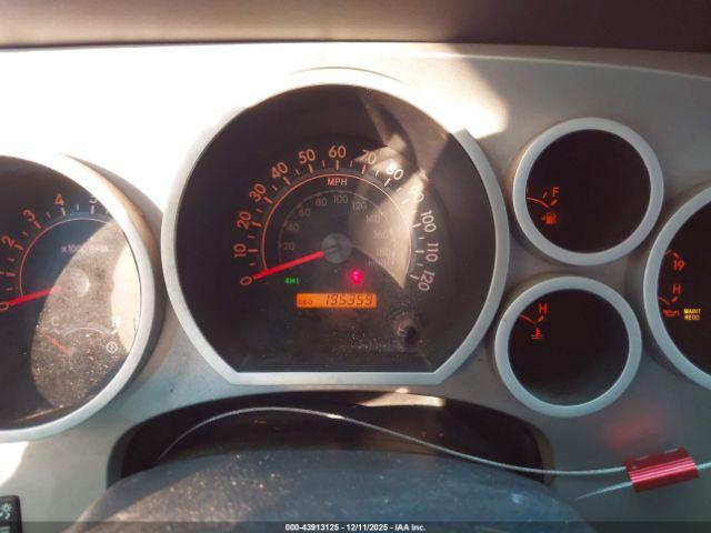 Toyota Tundra Sr5 5.7l V8 Image 11