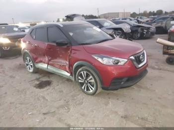  Salvage Nissan Kicks