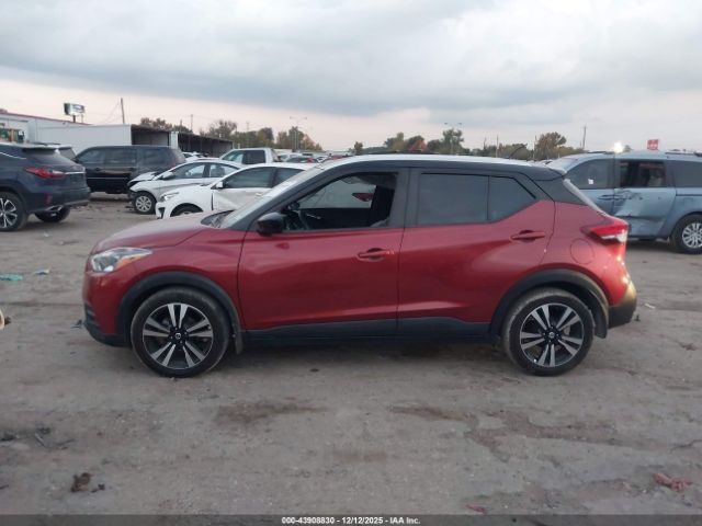 Nissan Kicks Sv Image 9