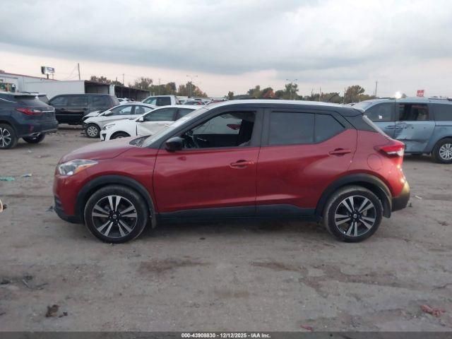 Nissan Kicks Sv Image 9
