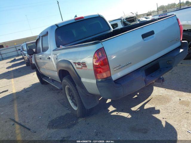 Toyota Tacoma Prerunner V6 Image 3