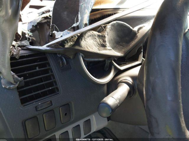 Toyota Tacoma Prerunner V6 Image 8