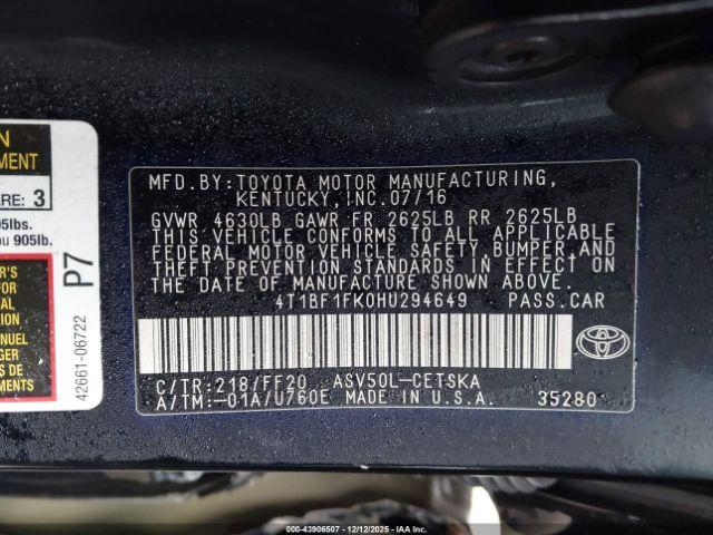 Toyota Camry Se Image 10