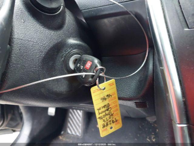 Toyota Camry Se Image 4