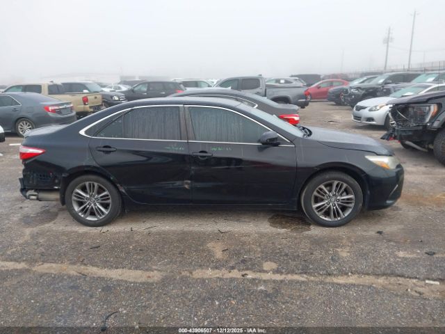 Toyota Camry Se Image 15